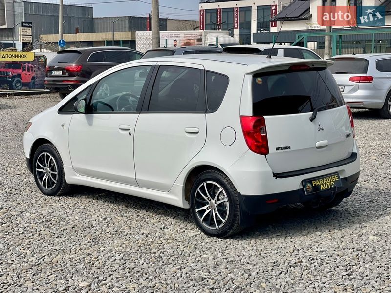 Хэтчбек Mitsubishi Colt 2012 в Черновцах