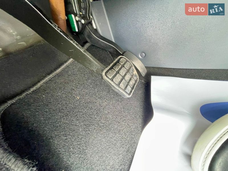 Хэтчбек Mitsubishi Colt 2012 в Черновцах