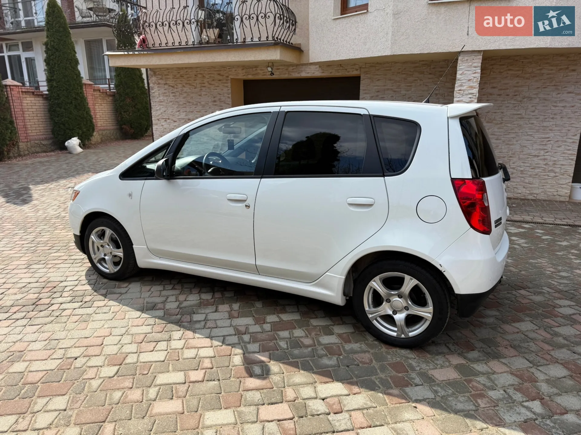2010 Mitsubishi Colt - мініатюра 12