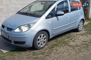 Хэтчбек Mitsubishi Colt 2006 в Сарнах