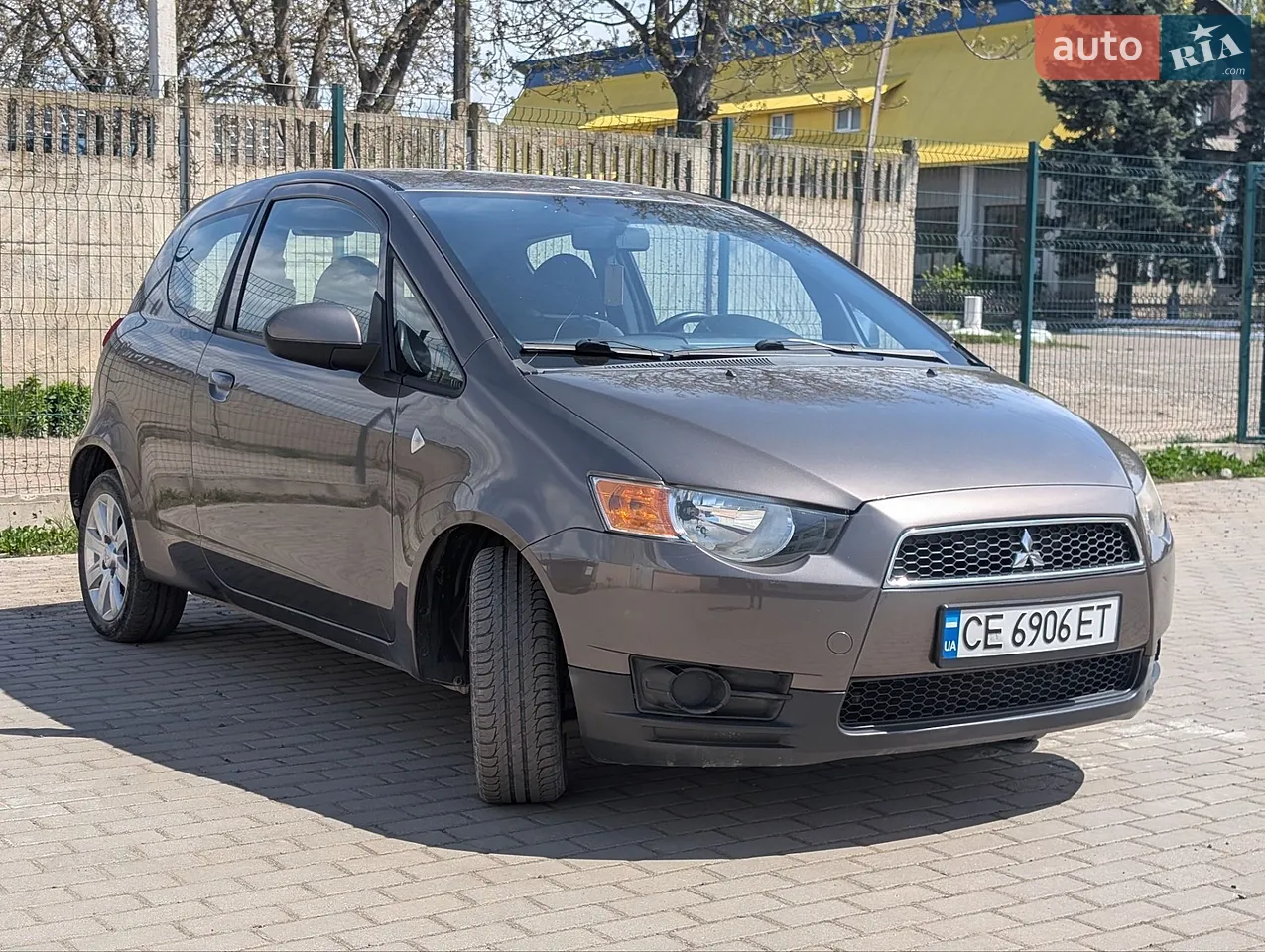 2010 Mitsubishi Colt - мініатюра 13