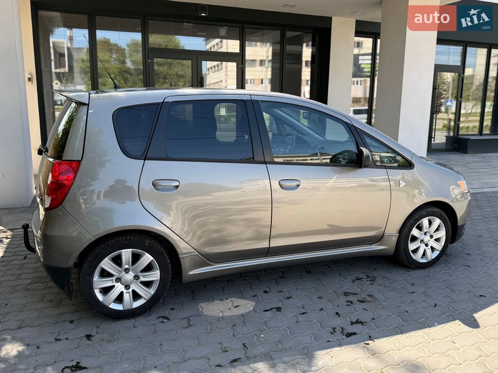 2011 Mitsubishi Colt - мініатюра 8