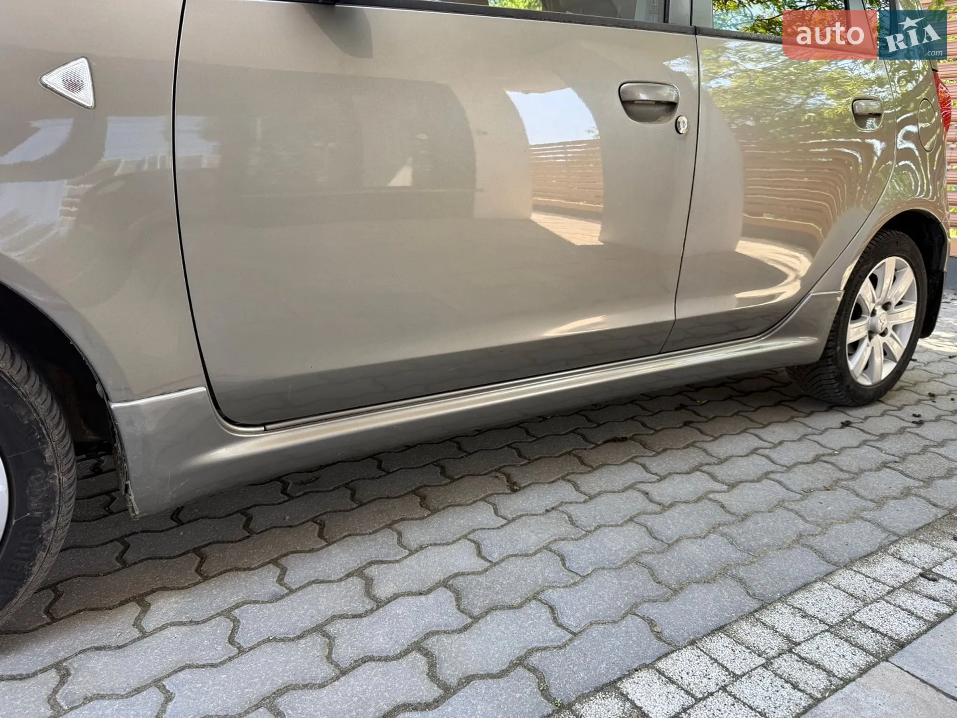 2011 Mitsubishi Colt - мініатюра 41