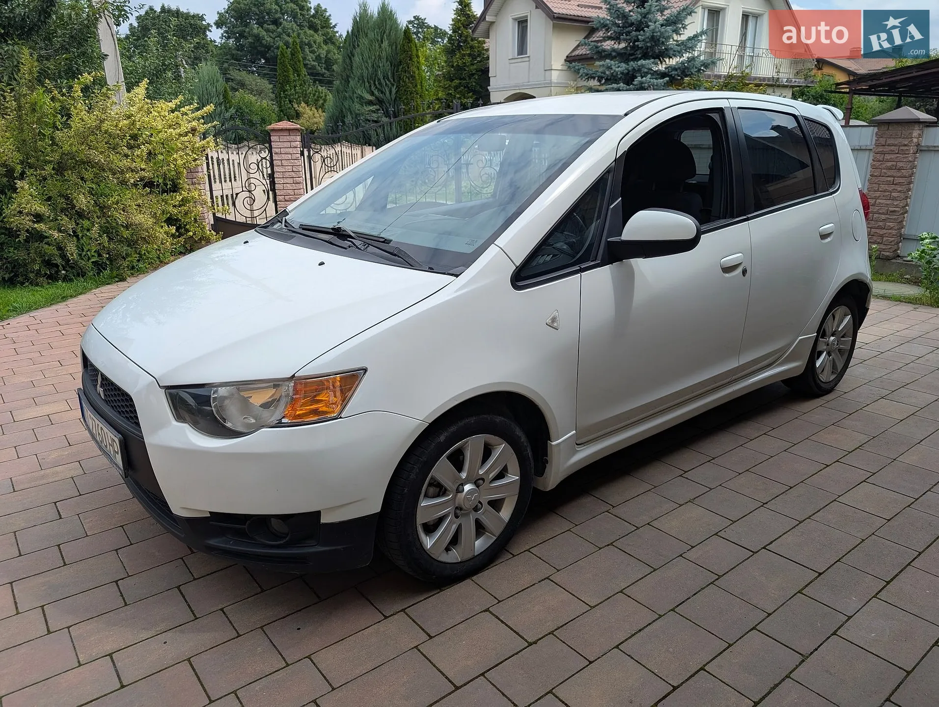 2012 Mitsubishi Colt - мініатюра 9
