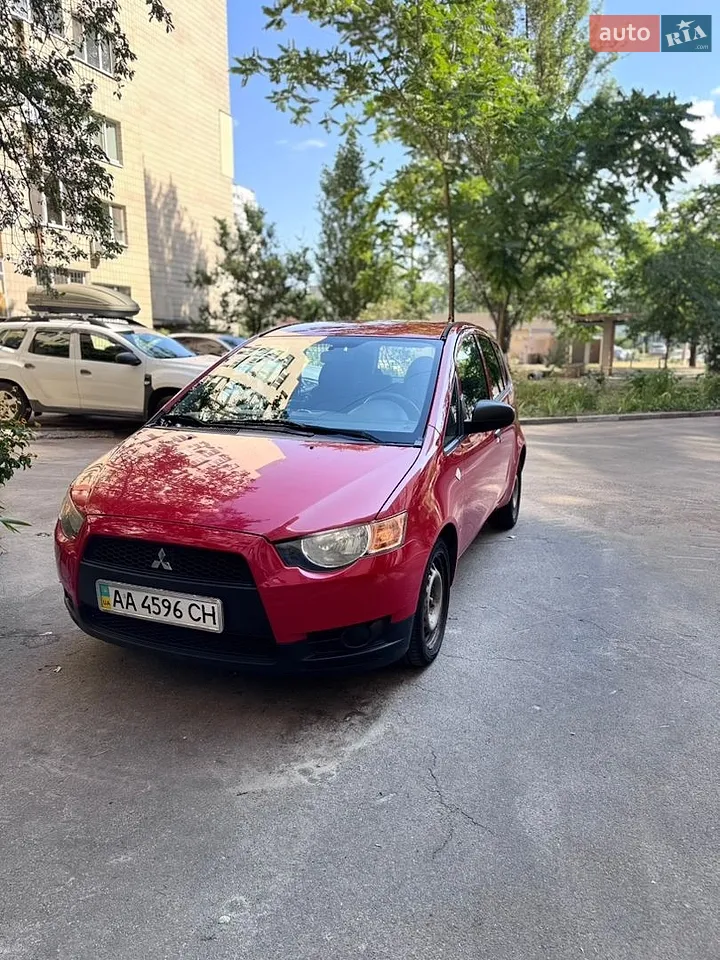 2011 Mitsubishi Colt - мініатюра 17