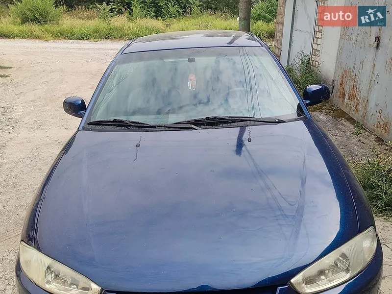 Mitsubishi Colt 1996