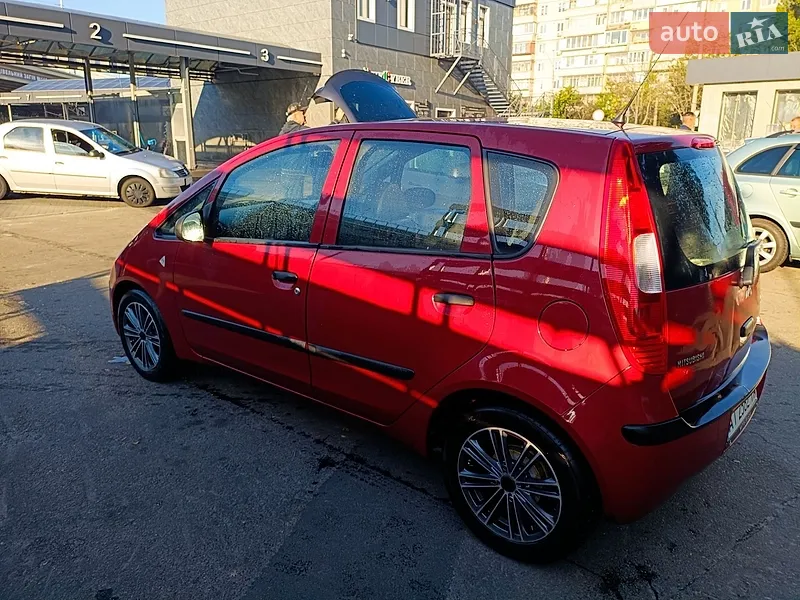 Mitsubishi Colt