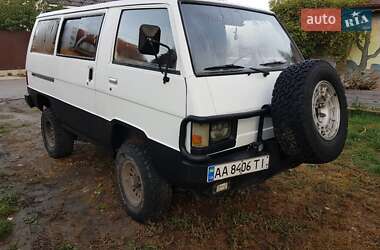 Мінівен Mitsubishi Delica 1983 в Києві