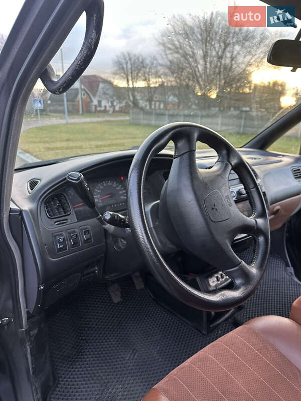 Минивэн Mitsubishi Delica 2001 в Ровно