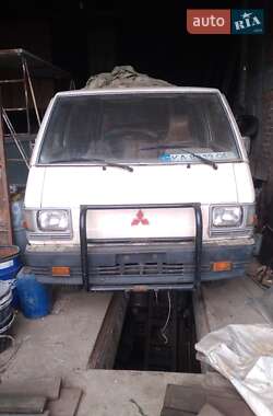 Минивэн Mitsubishi Delica 1986 в Киеве