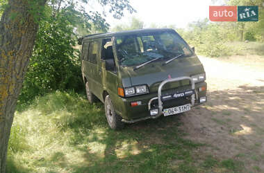 Мінівен Mitsubishi Delica 1990 в Миколаєві