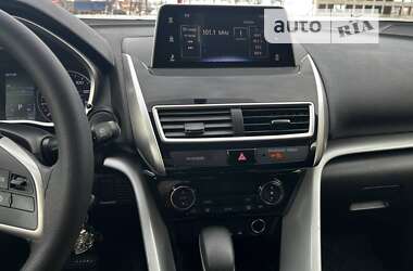 Внедорожник / Кроссовер Mitsubishi Eclipse Cross 2019 в 