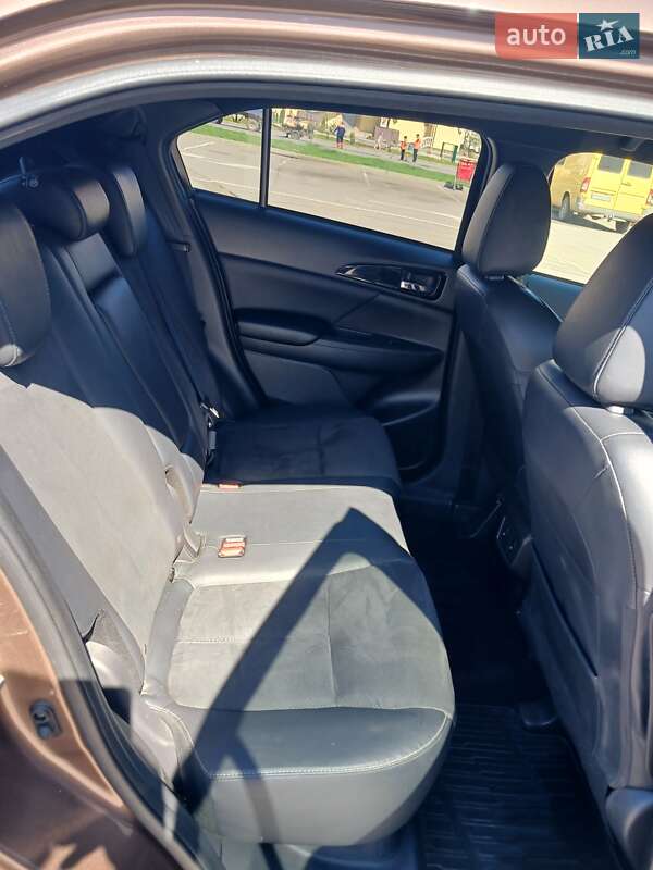 Внедорожник / Кроссовер Mitsubishi Eclipse Cross 2021 в Ивано-Франковске