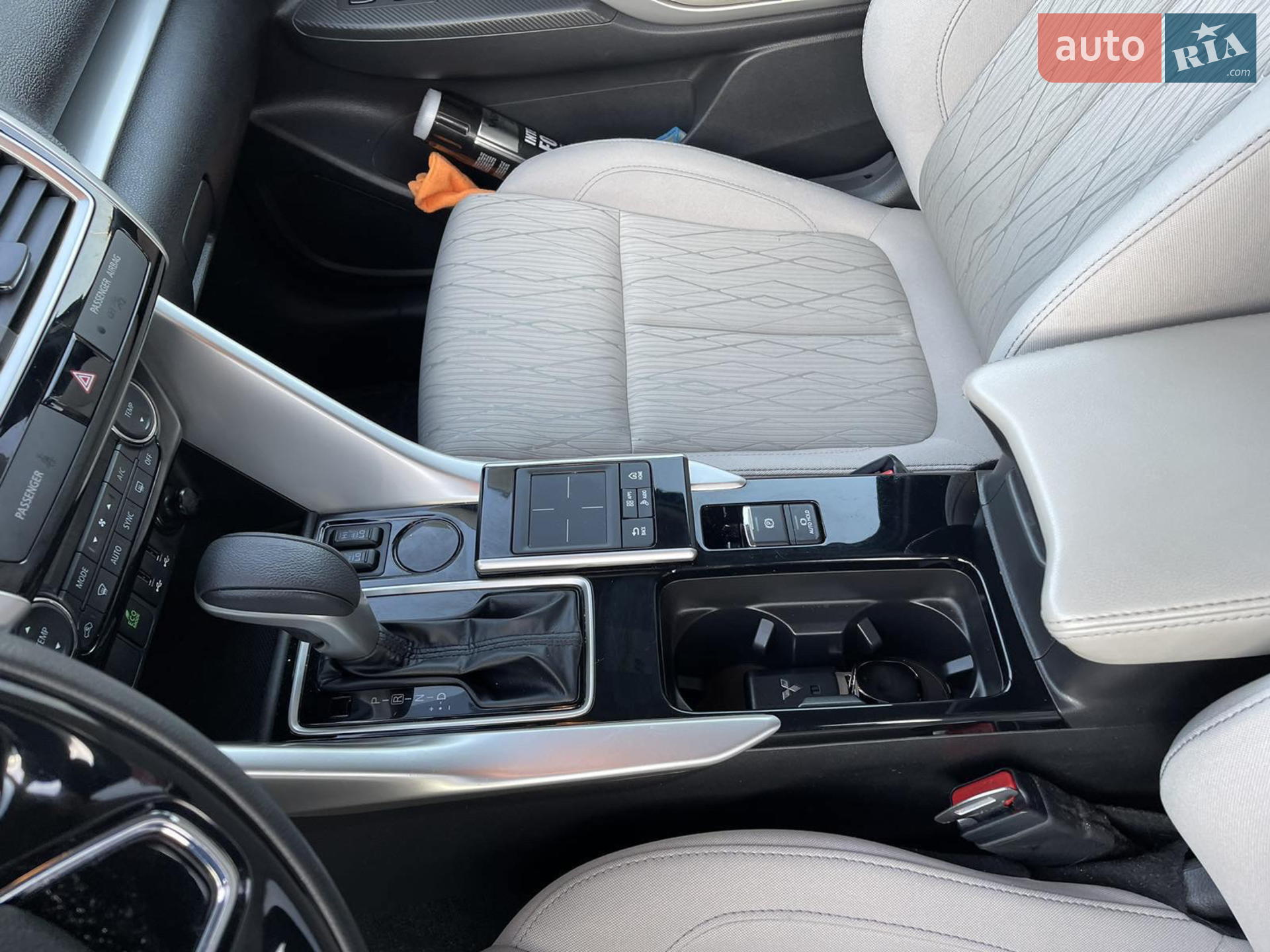 2019 Mitsubishi Eclipse Cross - мініатюра 16
