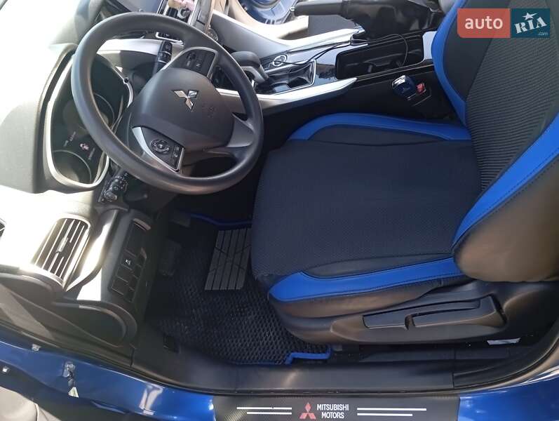 Внедорожник / Кроссовер Mitsubishi Eclipse Cross 2018 в Николаеве