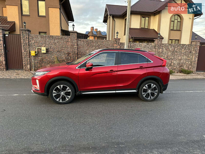Внедорожник / Кроссовер Mitsubishi Eclipse Cross 2020 в 