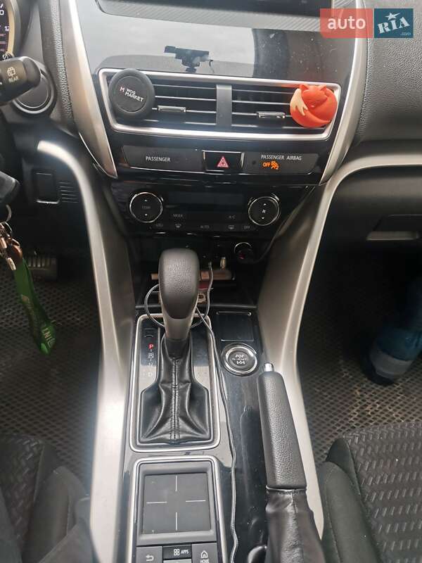 Внедорожник / Кроссовер Mitsubishi Eclipse Cross 2018 в Николаеве фото 18 Внедорожник / Кроссовер Mitsubishi Eclipse Cross 2018 в Николаеве