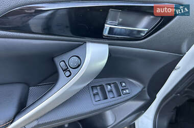 Внедорожник / Кроссовер Mitsubishi Eclipse Cross 2018 в 