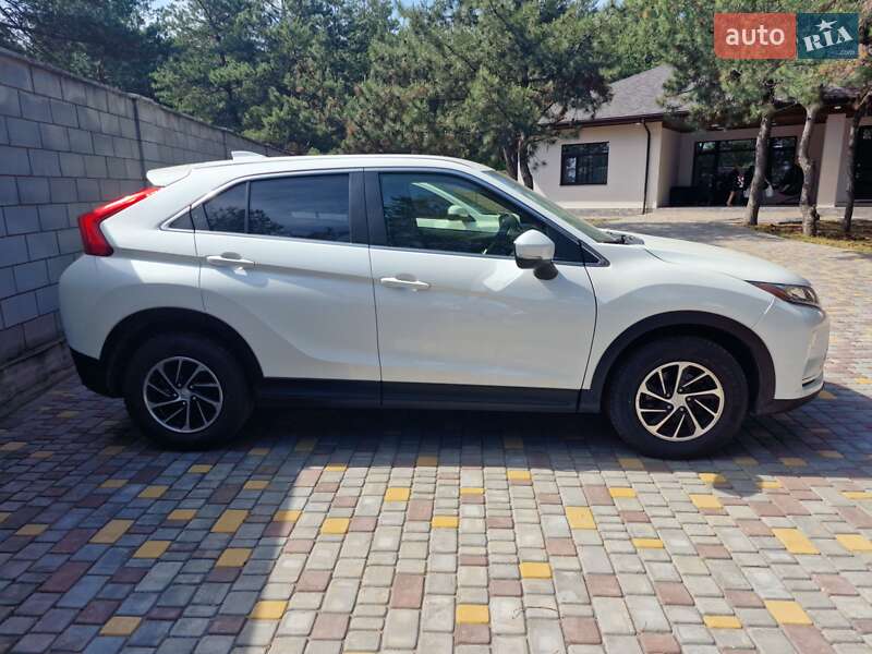 Внедорожник / Кроссовер Mitsubishi Eclipse Cross 2020 в Каменском