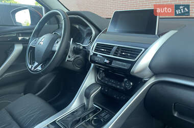 Позашляховик / Кросовер Mitsubishi Eclipse Cross 2020 в 