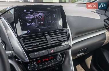 Внедорожник / Кроссовер Mitsubishi Eclipse Cross 2023 в 