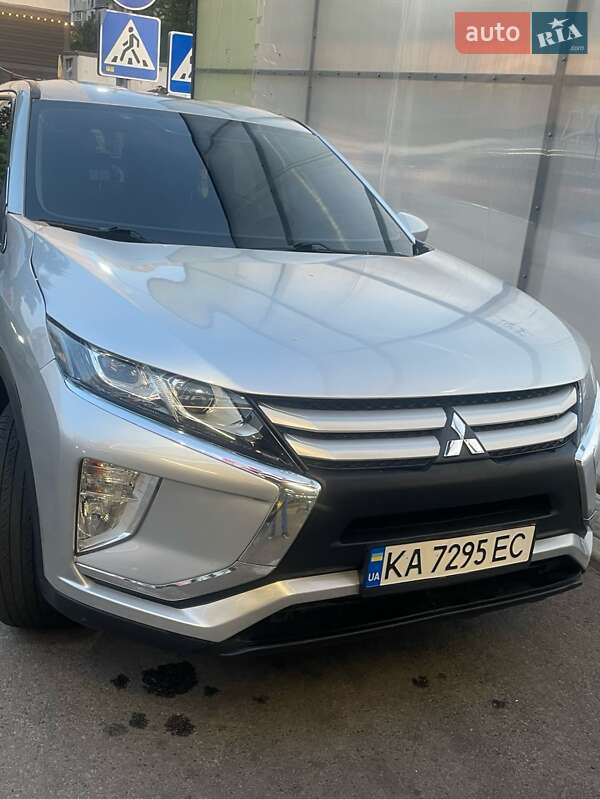 Внедорожник / Кроссовер Mitsubishi Eclipse Cross 2019 в 