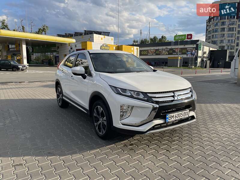 Внедорожник / Кроссовер Mitsubishi Eclipse Cross 2018 в 