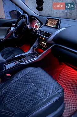 Внедорожник / Кроссовер Mitsubishi Eclipse Cross 2018 в 