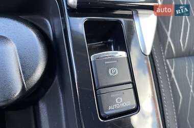 Внедорожник / Кроссовер Mitsubishi Eclipse Cross 2020 в 