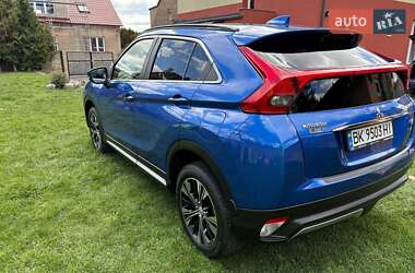 Внедорожник / Кроссовер Mitsubishi Eclipse Cross 2018 в 