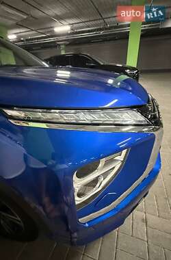 Внедорожник / Кроссовер Mitsubishi Eclipse Cross 2021 в 