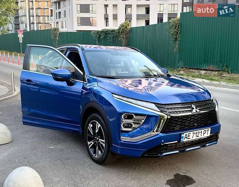 Внедорожник / Кроссовер Mitsubishi Eclipse Cross 2021 в 