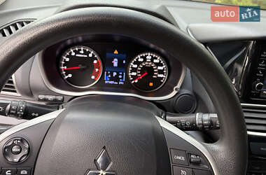 Внедорожник / Кроссовер Mitsubishi Eclipse Cross 2020 в 