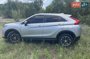 Внедорожник / Кроссовер Mitsubishi Eclipse Cross 2019 в 