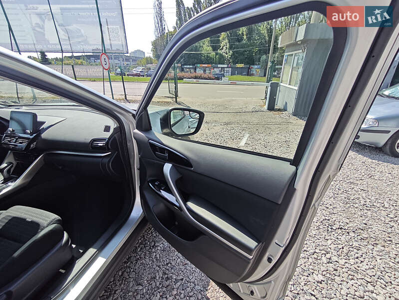 Внедорожник / Кроссовер Mitsubishi Eclipse Cross 2023 в Киеве