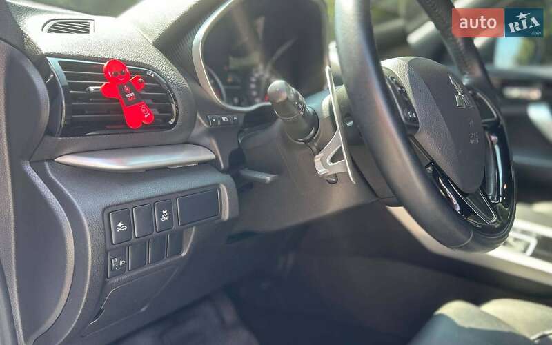 Внедорожник / Кроссовер Mitsubishi Eclipse Cross 2022 в Черновцах
