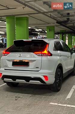 Внедорожник / Кроссовер Mitsubishi Eclipse Cross 2022 в 