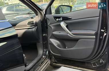 Позашляховик / Кросовер Mitsubishi Eclipse Cross 2020 в 