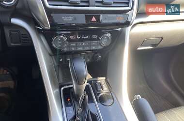 Внедорожник / Кроссовер Mitsubishi Eclipse Cross 2018 в 
