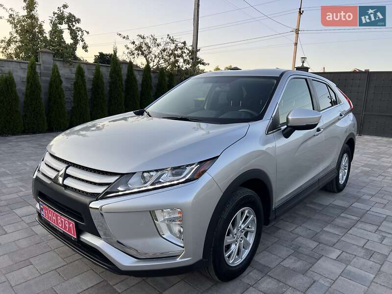 Позашляховик / Кросовер Mitsubishi Eclipse Cross 2018 в 