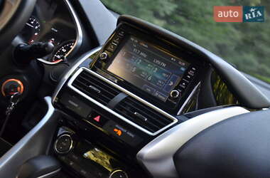 Позашляховик / Кросовер Mitsubishi Eclipse Cross 2019 в 