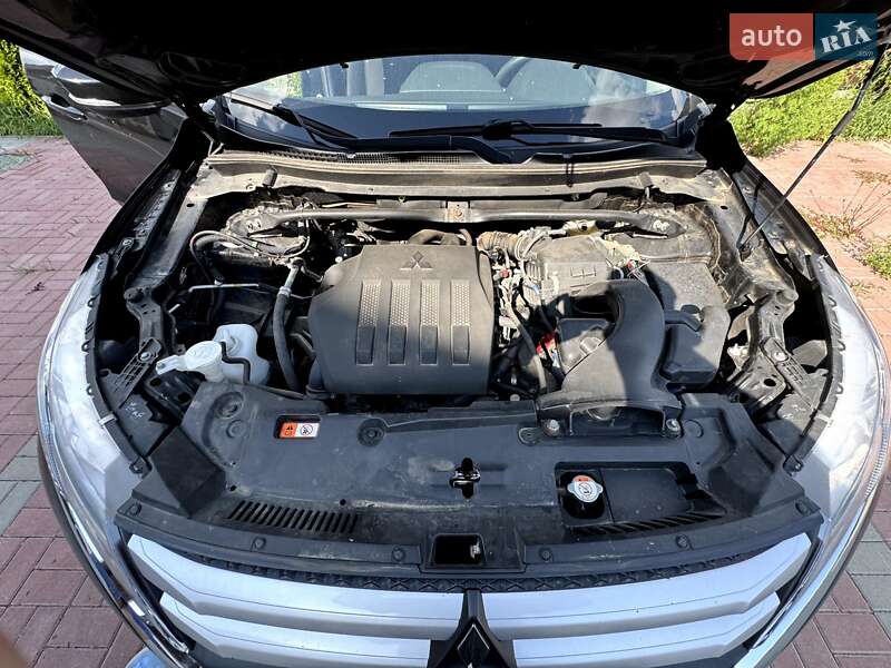 Позашляховик / Кросовер Mitsubishi Eclipse Cross 2018 в Гатне