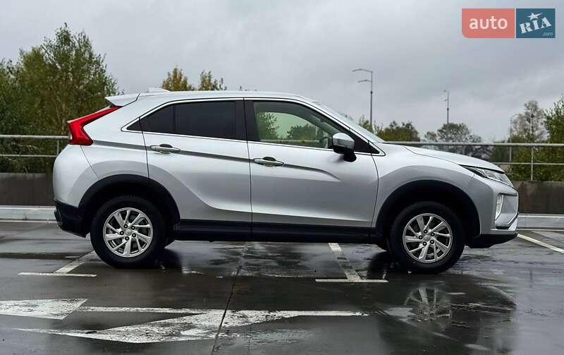 Позашляховик / Кросовер Mitsubishi Eclipse Cross 2018 в Києві фото 14 Позашляховик / Кросовер Mitsubishi Eclipse Cross 2018 в Києві
