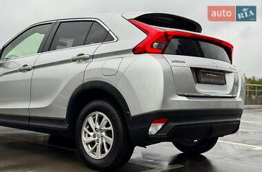 Позашляховик / Кросовер Mitsubishi Eclipse Cross 2018 в 