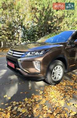Позашляховик / Кросовер Mitsubishi Eclipse Cross 2018 в 