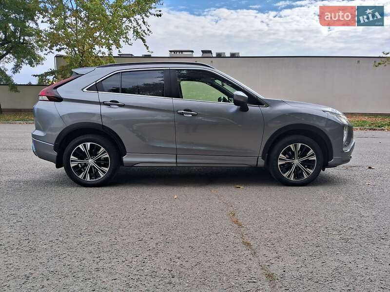 Позашляховик / Кросовер Mitsubishi Eclipse Cross 2022 в Дніпрі фото 9 Позашляховик / Кросовер Mitsubishi Eclipse Cross 2022 в Дніпрі