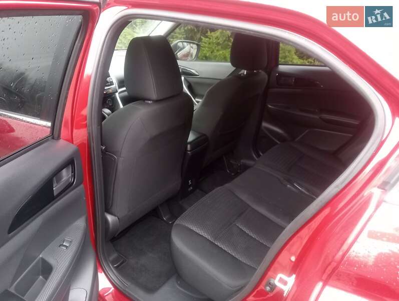 Внедорожник / Кроссовер Mitsubishi Eclipse Cross 2019 в Шепетовке фото 17 Внедорожник / Кроссовер Mitsubishi Eclipse Cross 2019 в Шепетовке