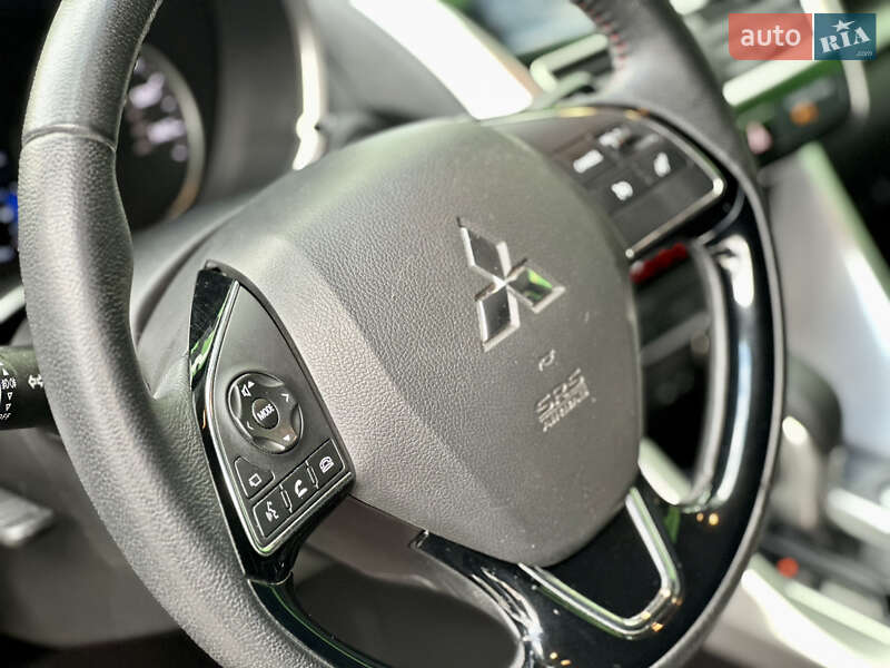 Внедорожник / Кроссовер Mitsubishi Eclipse Cross 2018 в Киеве