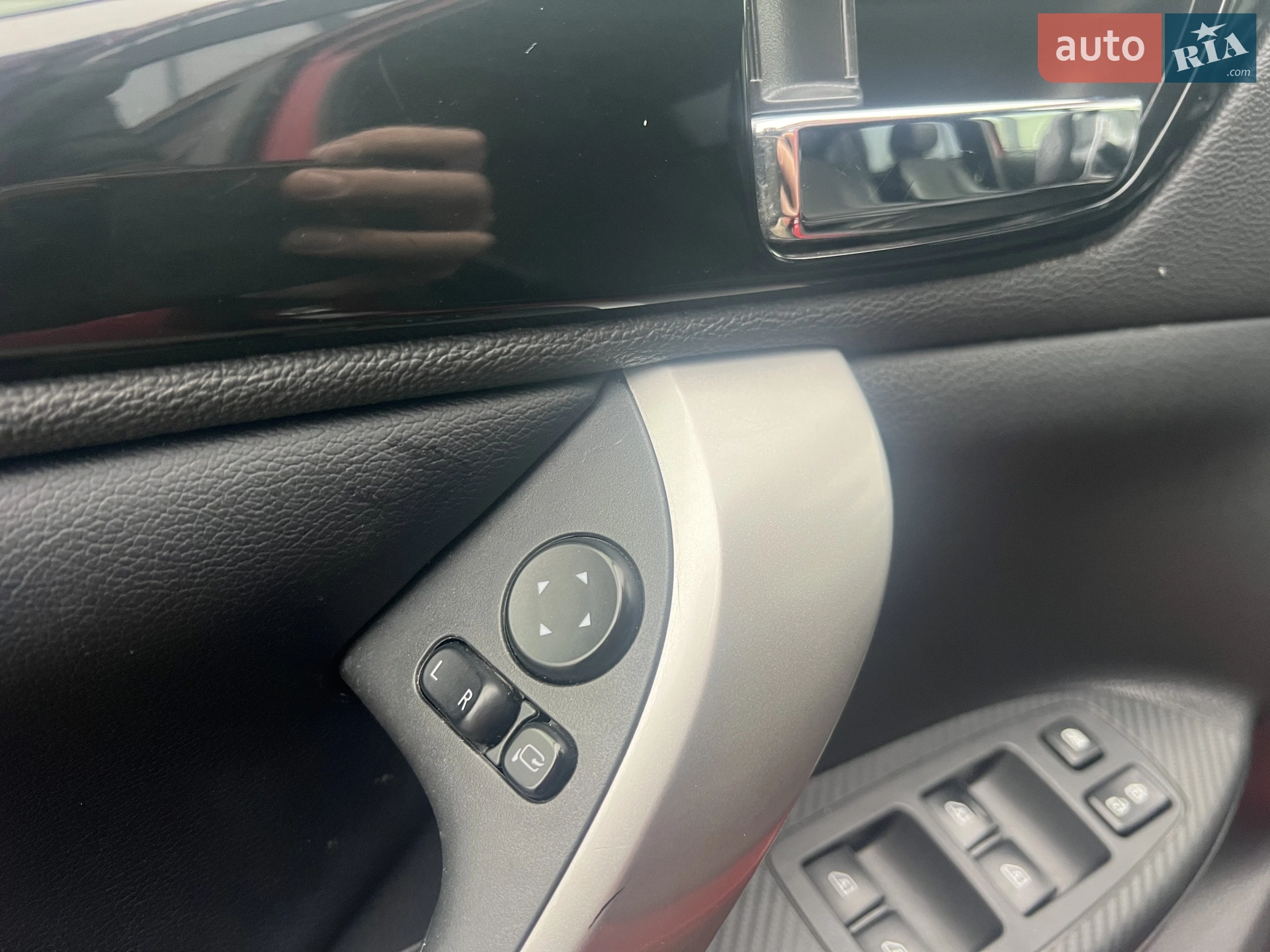 2022 Mitsubishi Eclipse Cross - мініатюра 63