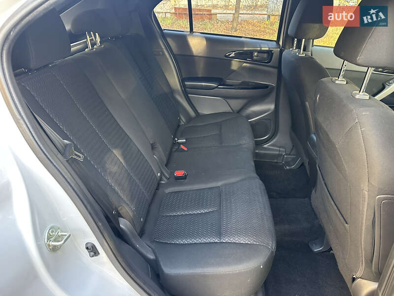 Внедорожник / Кроссовер Mitsubishi Eclipse Cross 2023 в Киеве фото 27 Внедорожник / Кроссовер Mitsubishi Eclipse Cross 2023 в Киеве